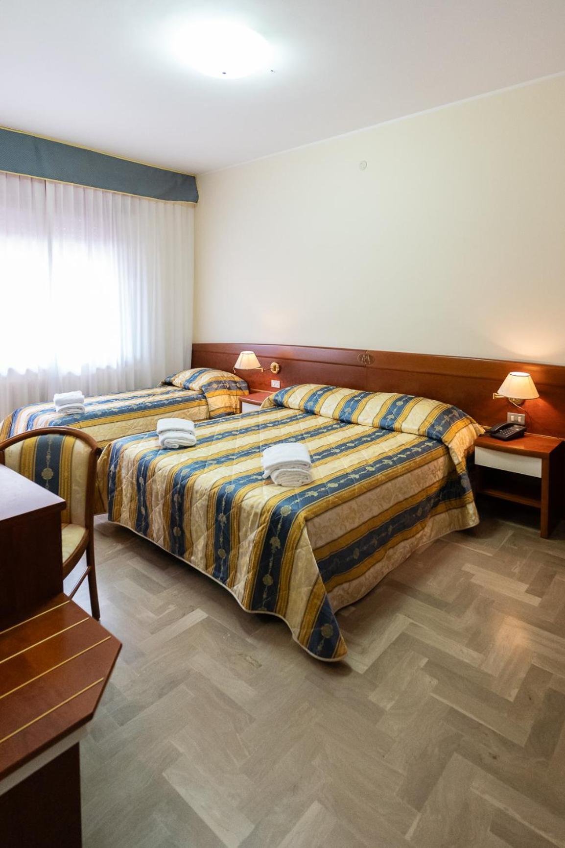 Easy Hotel Meryon Sottomarina Dış mekan fotoğraf