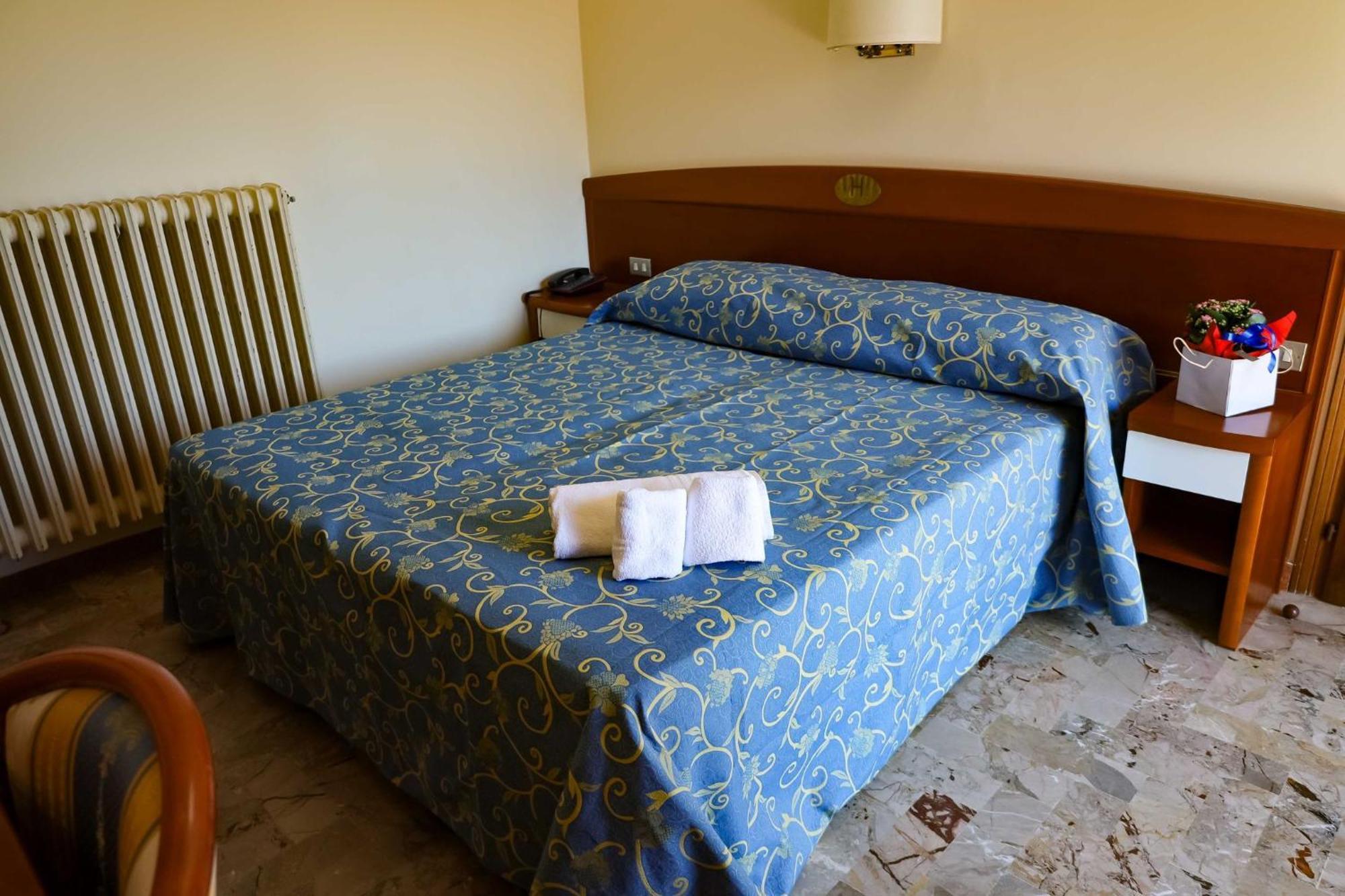 Easy Hotel Meryon Sottomarina Dış mekan fotoğraf
