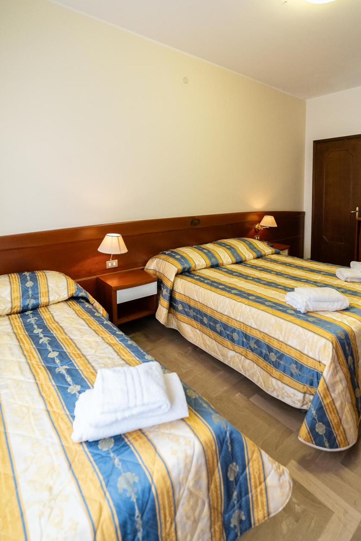 Easy Hotel Meryon Sottomarina Oda fotoğraf