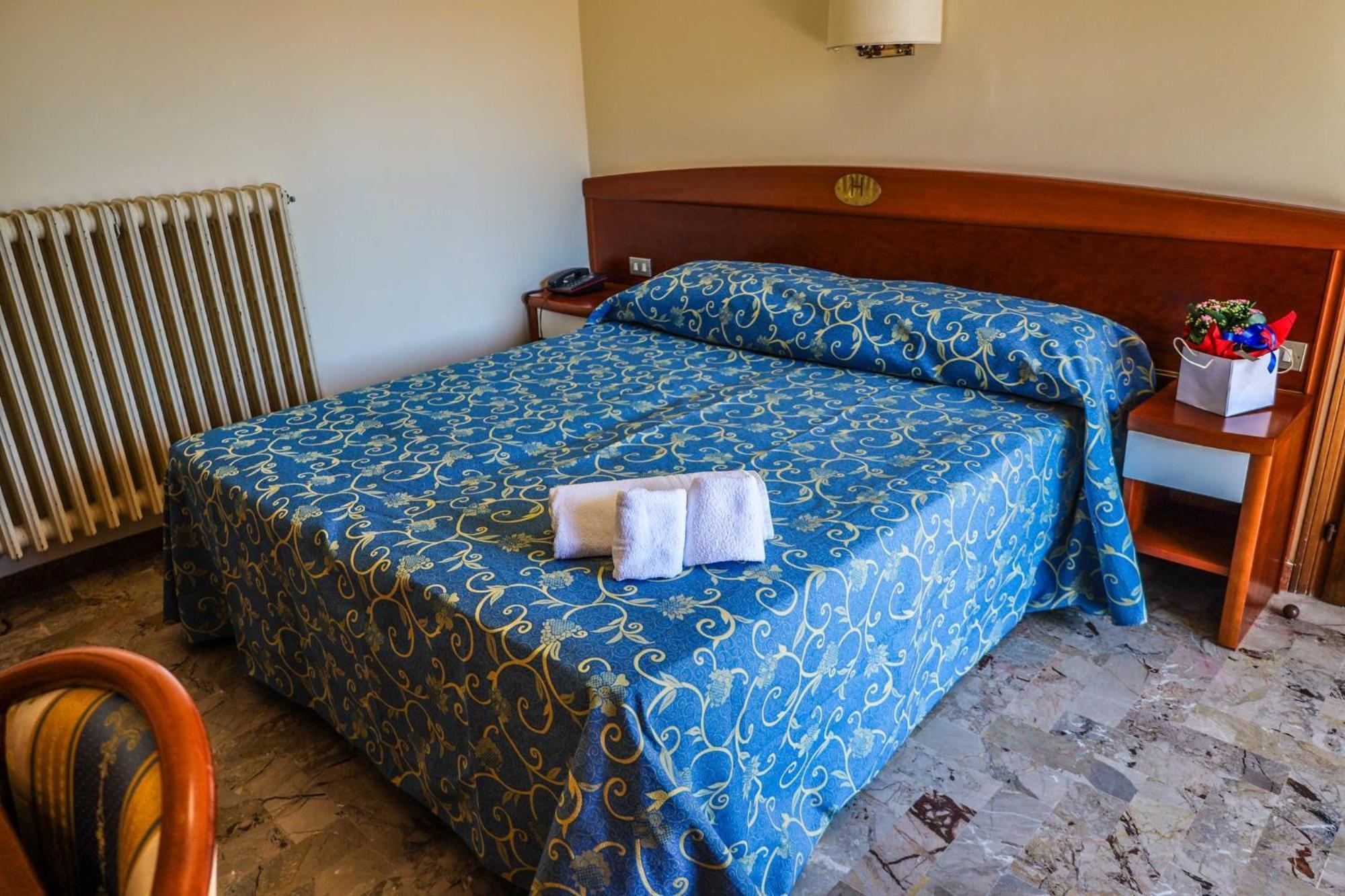 Easy Hotel Meryon Sottomarina Dış mekan fotoğraf